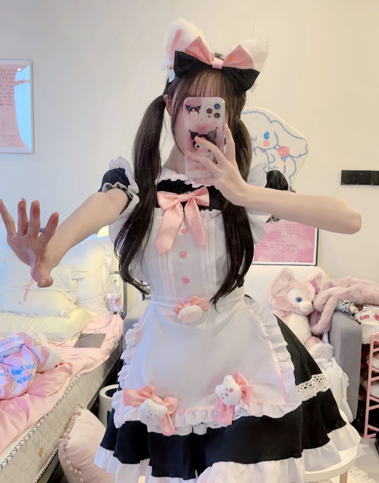 Lilymoonのガーリーリボンメイドコスプレの画像4