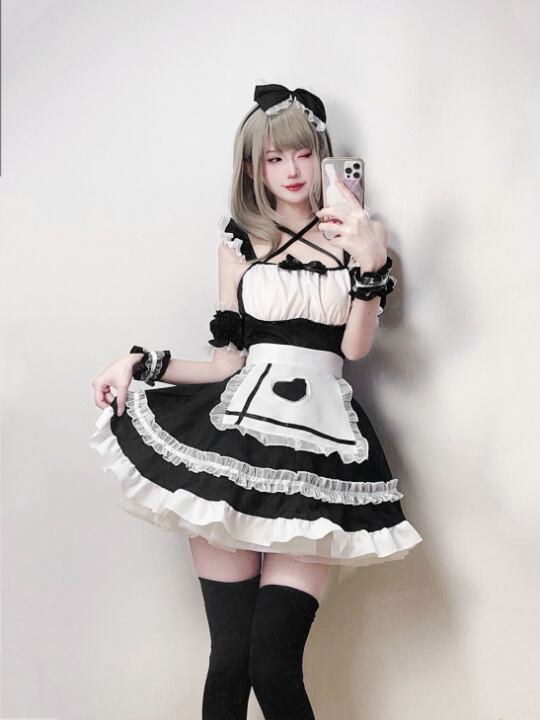 Lilymoonのスイートリボンメイドコスプレの画像5