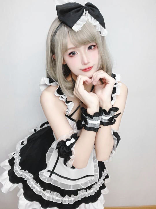 Lilymoonのスイートリボンメイドコスプレの画像3