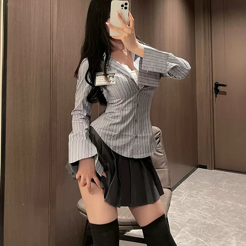 Lilymoonのセクシーストライプ制服コスプレの画像3