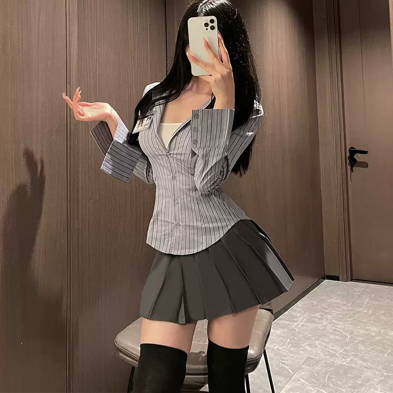 Lilymoonのセクシーストライプ制服コスプレの画像1