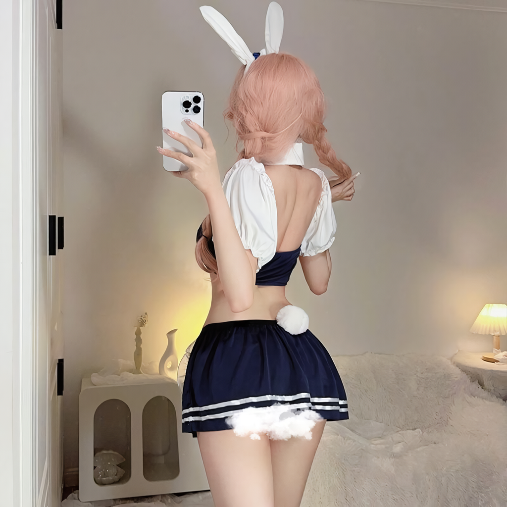 Lilymoonのバニーメイドコスプレの画像2